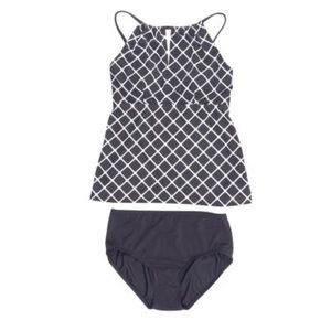 NWT - Calypso Cove Tankini
2pc Hi-Neck Bathing Swim Suit
Black/White (Size 10)